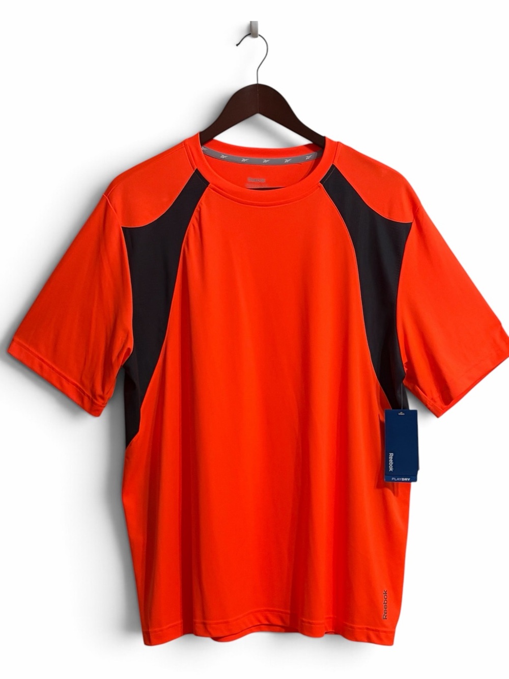 Reebok PlayDry Short Sleeve Athletic Tee with Navy Mesh Accents NWT Sz L
